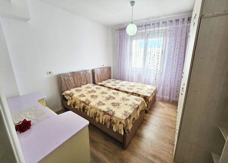 Tirane, Shitet OKAZION Apartament 2+1 Kati 4, 91 m² (SHITET SUPER APARTAMENT 2+1 ME HIPOTEKE TEK FRESKU, NE KRAH TE LOKAL FRESKUT, TEK LAVAZHI,)