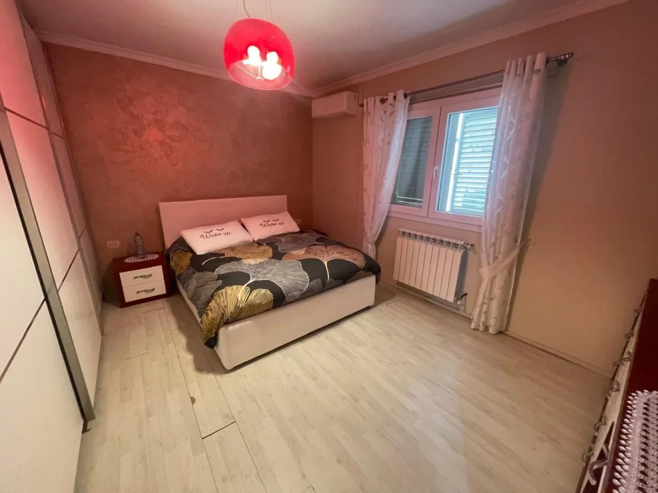 Durres, shitet apartament 2+1+Aneks+Ballkon Kati 6, 118 m² 230.000 € (Vollga)