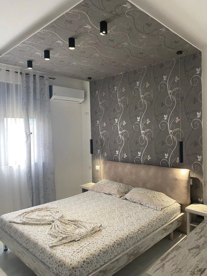 Tirane, jepet me qera apartament 1+1+Ballkon Kati 8, 71 m² 600 € (Rruga Panorama)