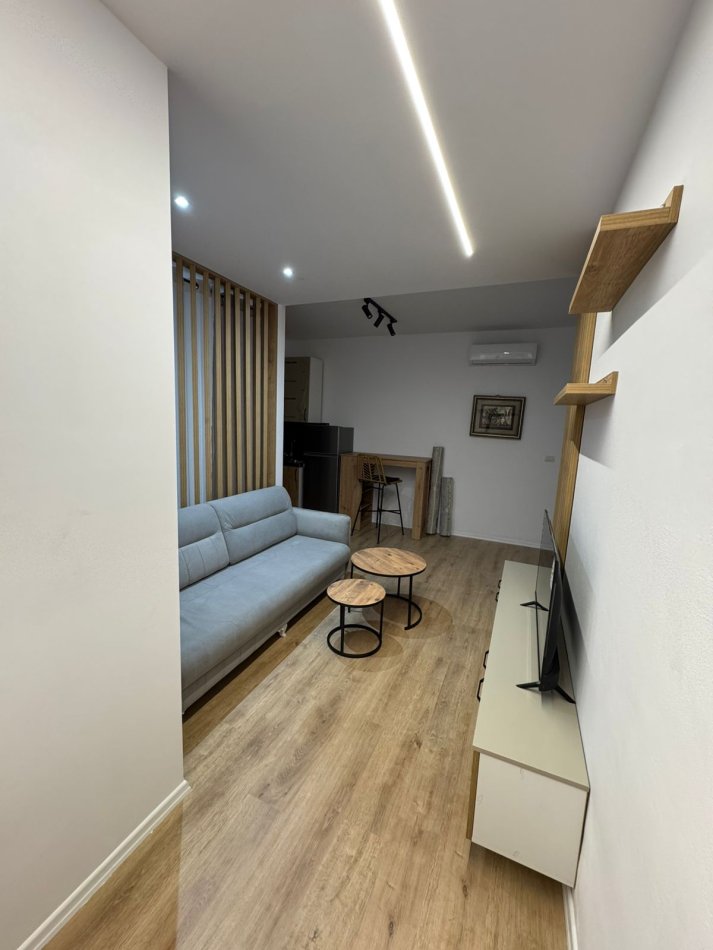 Tirane, Ne Kodren e Diellit Jepet me Qera 2+1 Kati 2, 70 m² 650 € (Kodra e Diellit)