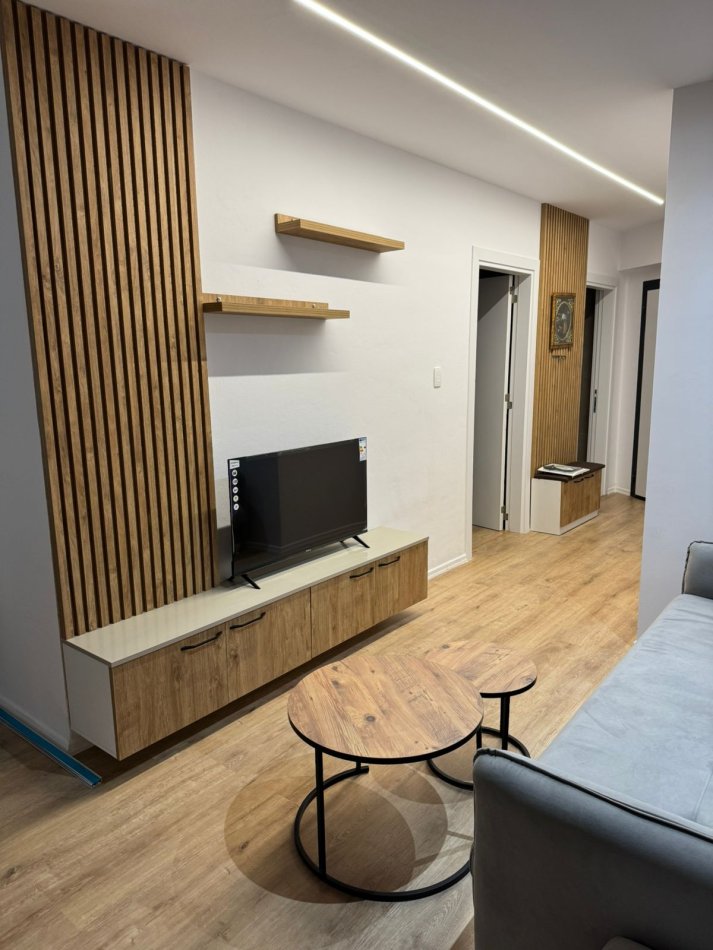 Tirane, Ne Kodren e Diellit Jepet me Qera 2+1 Kati 2, 70 m² 650 € (Kodra e Diellit)