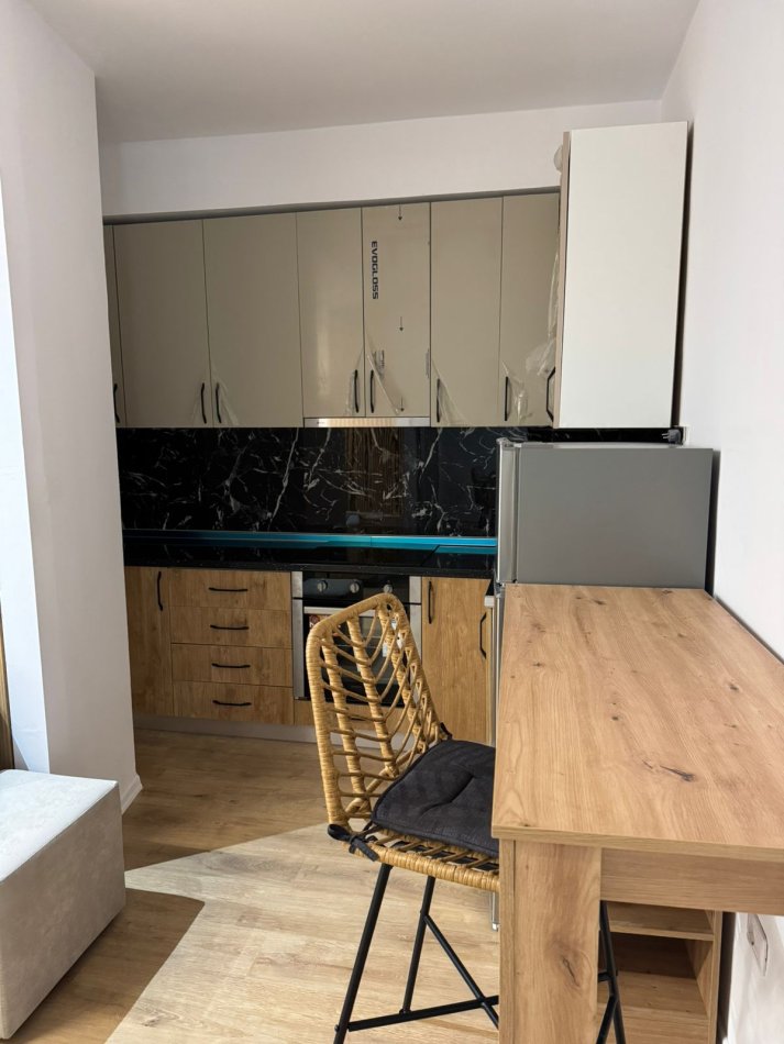 Tirane, Ne Kodren e Diellit Jepet me Qera 2+1 Kati 2, 70 m² 650 € (Kodra e Diellit)