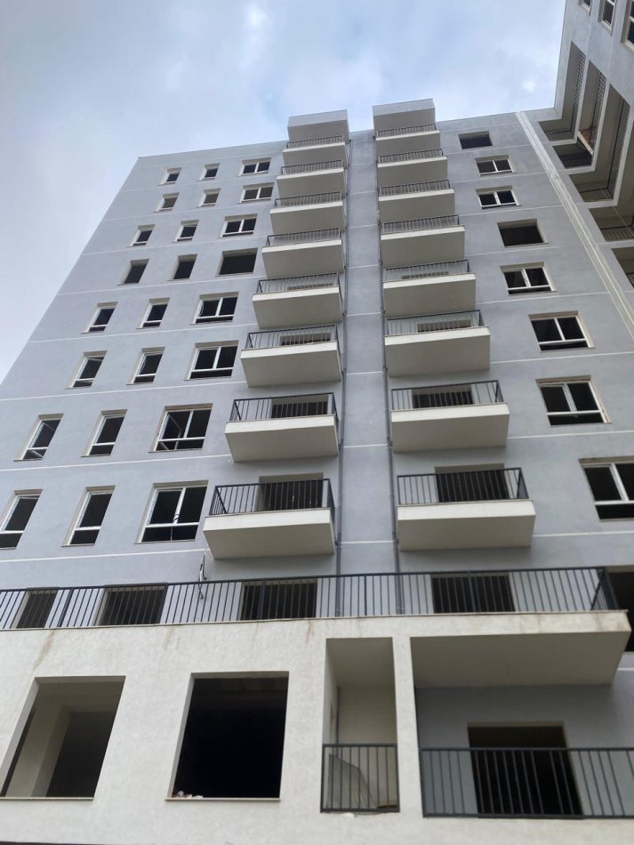 Tirane, shitet apartament 2+1 Kati 3, 75 m² 113.000 € ( Shitet Apartament 2+1 në Rrugën e Dibrës! Super Cmim 113.000 Euro)
