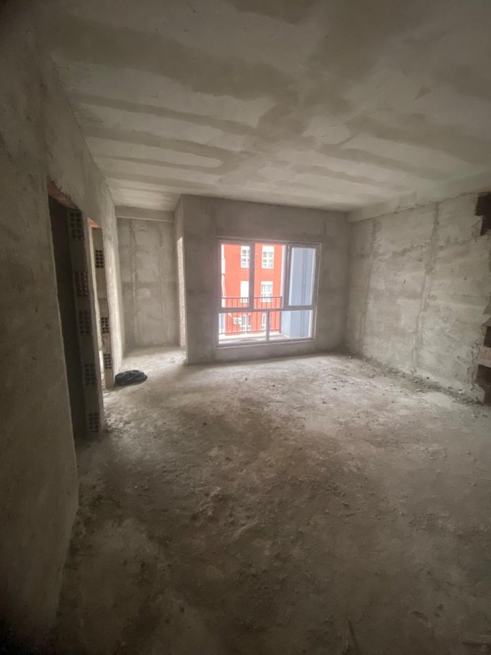 Tirane, shitet apartament 2+1 Kati 3, 75 m² 113.000 € ( Shitet Apartament 2+1 në Rrugën e Dibrës! Super Cmim 113.000 Euro)