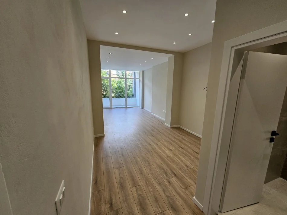 Tirane, shitet apartament 1+1 Kati 4, 46 m² 119.000 € (Myslym Shyri)