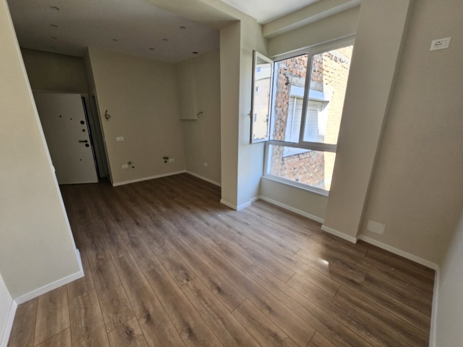 Tirane, shitet apartament 1+1 Kati 4, 41 m² 124.000 € (Myslym Shyri)