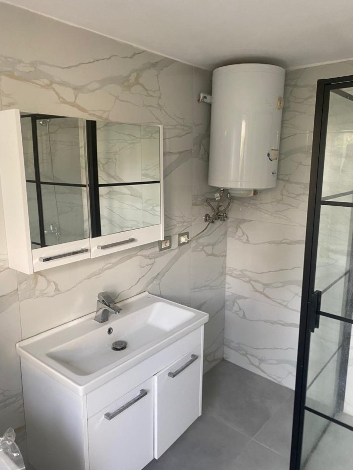 Tirane, jepet me qera apartament 1+1 Kati 1, 55 m² 250 € ( JEPET ME QERA APARTAMENT 1+1 NË DON BOSKO – FIORI DI BOSKO! PER VETEM 250 EURO MUAJ)