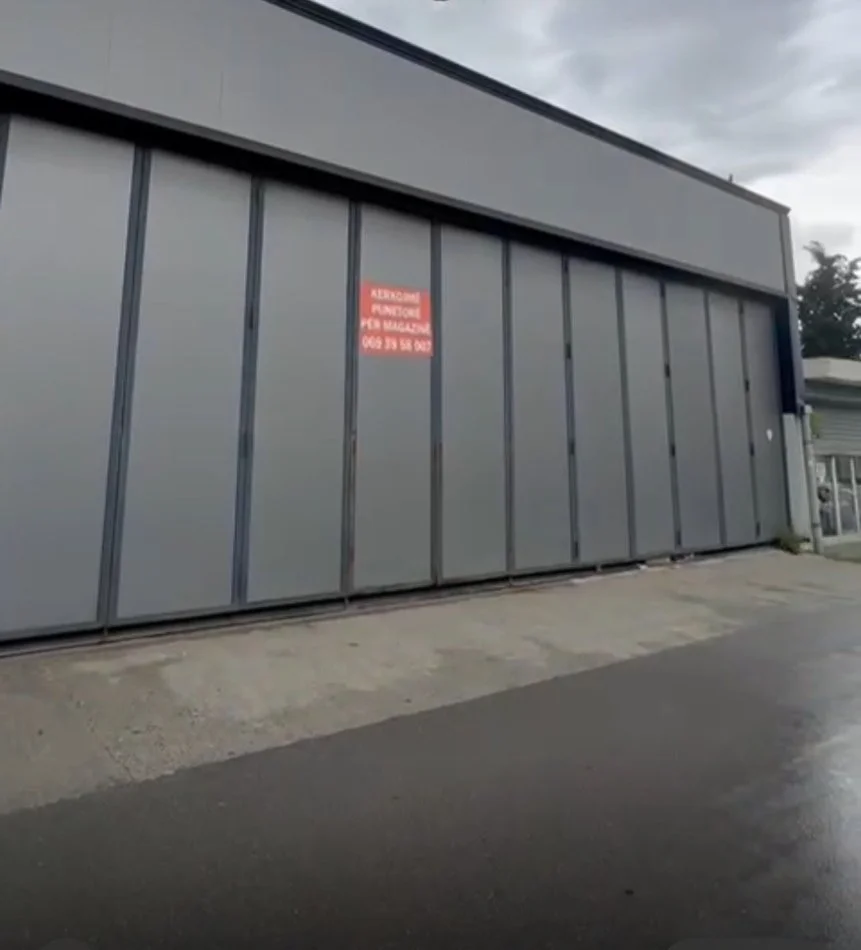 Durres, jepet me qera magazine Kati 1, 600 m² 1.800 € (Shkozet)