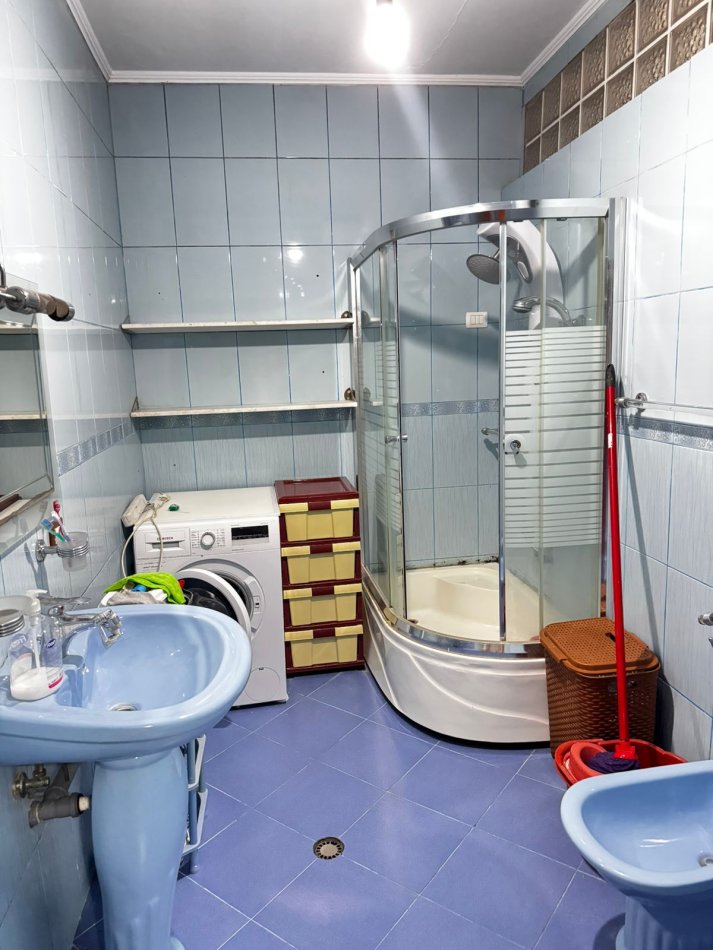 Tirane, jepet me qera apartament 2+1 Kati 6, 85 m² 600 € (JEPET ME QERA SUPER APARTAMENT 2+1 SUPER I MOBILUAR NE VASIL SHANTO .)