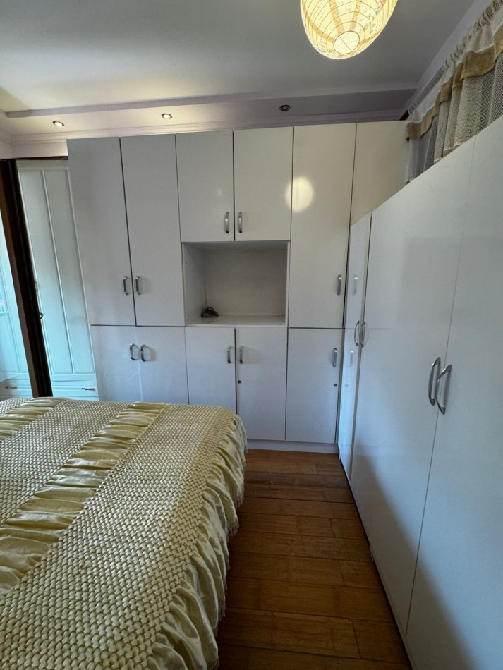 Tirane, jepet me qera apartament 2+1 Kati 6, 85 m² 600 € (JEPET ME QERA SUPER APARTAMENT 2+1 SUPER I MOBILUAR NE VASIL SHANTO .)