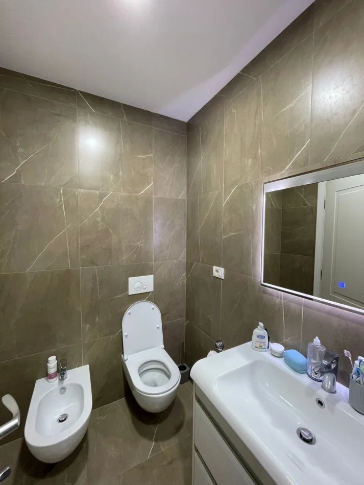 Durres, shitet apartament 3+1+Aneks+Ballkon Kati 2, 115 m² (Vollga)