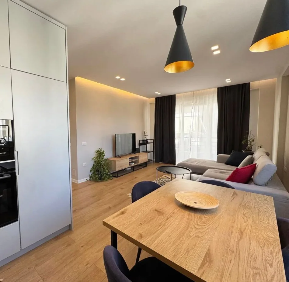Tirane, shitet apartament Kati 3, 93 m², Liqeni i Thate