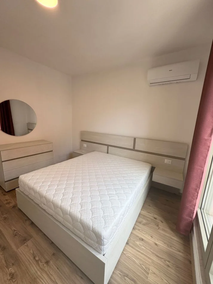 Tirane, jepet me qera apartament 1+1+Ballkon Kati 6, 72 m² 600 € (Delijorgji)