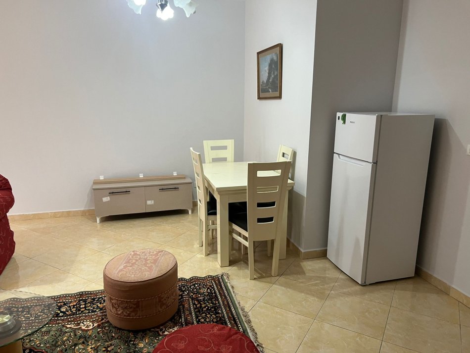 Tirane, jepet me qera apartament 2+1 Kati 4, 140 m² 650 € (JEPET ME QERA SUPER APARTAMENT 2+1+2+BALLKON+POST PARKIMI NE DON BOSKO)