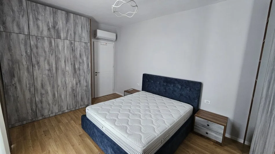 Tirane, jepet me qera apartament 2+1+Ballkon Kati 6, 105 m² 700 € (Prane Ures N'Shrak)