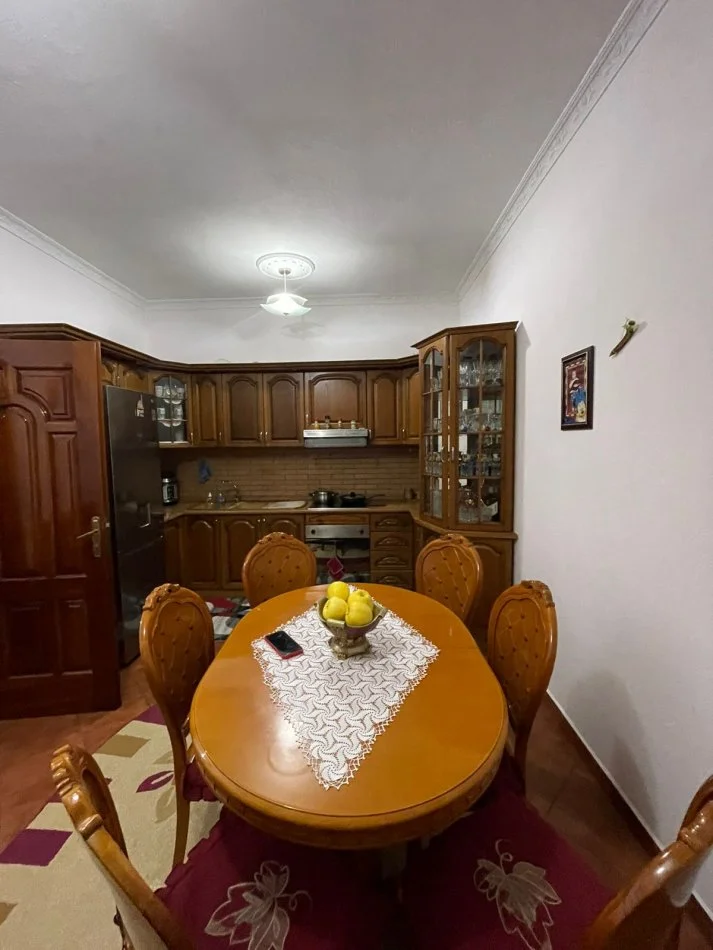 Durres, shitet shtepi 2 Katshe Kati 2, 250 m² 185.000 € (Shkozet)