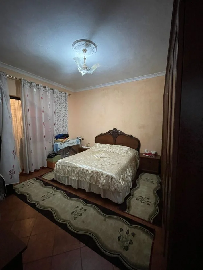 Durres, shitet shtepi 2 Katshe Kati 2, 250 m² 185.000 € (Shkozet)