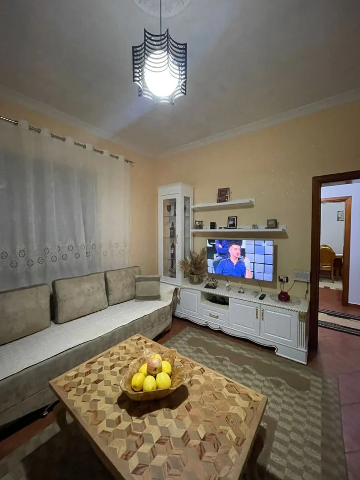 Durres, shitet shtepi 2 Katshe Kati 2, 250 m² 185.000 € (Shkozet)