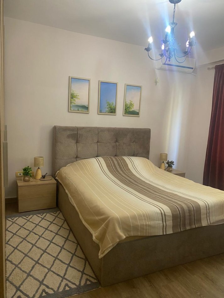 Tirane, jap me qera apartament 1+1 Kati 2, 65 m² 550 € (rruga Shkelqim Fusha, prane qendres Kristal)