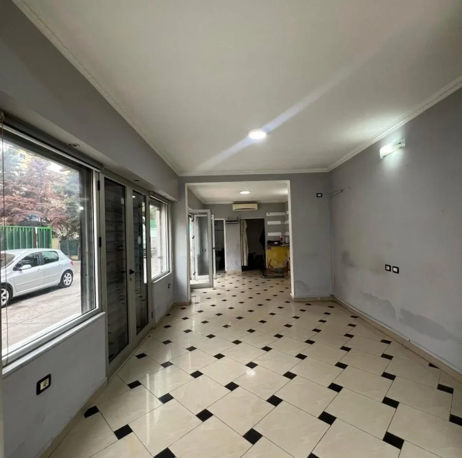 Durres, shitet ambjent biznesi Kati 0, 70 m² 188.000 € (Afer Markates)