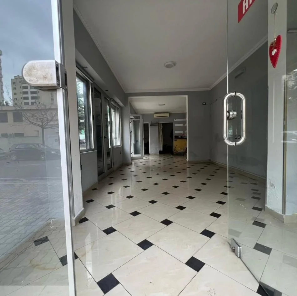 Durres, shitet ambjent biznesi Kati 0, 70 m² 188.000 € (Afer Markates)