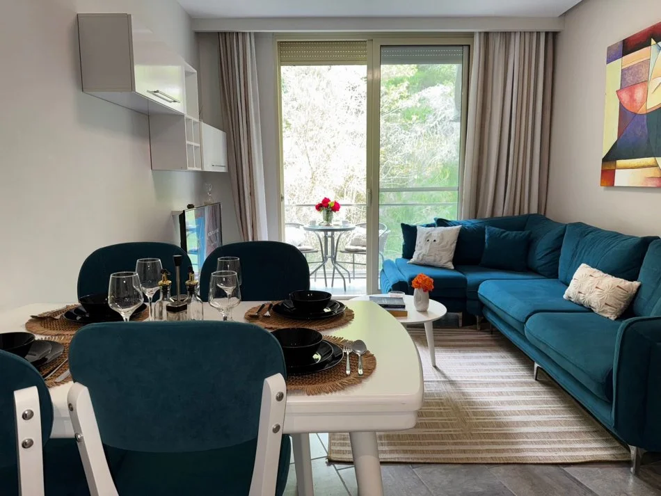 Durres, jepet me qera apartament 1+1+Ballkon Kati 5, 450 € 