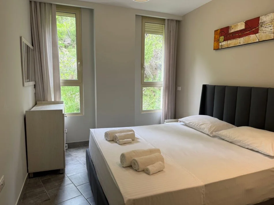 Durres, jepet me qera apartament 1+1+Ballkon Kati 5, 450 € 