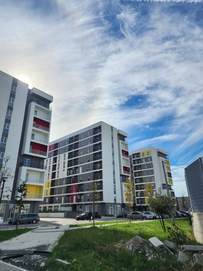 SHITET: ⭐️ Apartament Ideal 1+1+1 Ballkon - Rezidenca Univers City 📍- Pranë QTU - TIRANË me planimetri Perfekte dhe Orientimi Lindje Plotë Dritë. 🔥