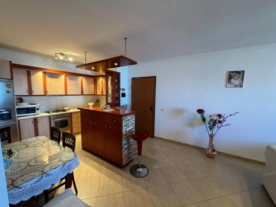 Durres, shitet apartament 2+1+Aneks+Ballkon Kati 9, 117 m² 175.000 € (Blu Star)