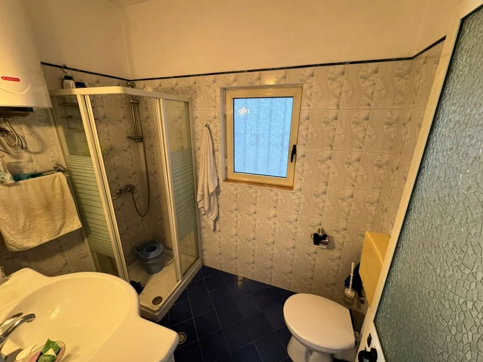 Durres, shitet apartament 2+1+Aneks+Ballkon Kati 9, 117 m² 175.000 € (Blu Star)