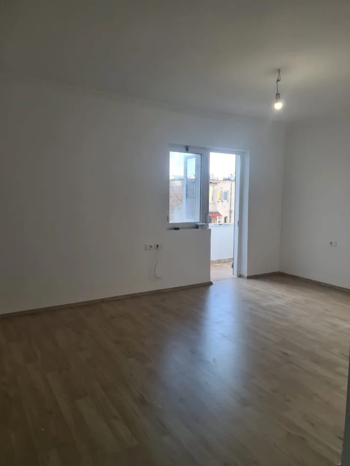 Tirane, shitet apartament 2+1 Kati 6, 73 m² 150.000 € (Stadiumi dinamo)