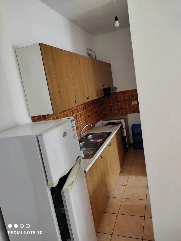 Tirane, jepet me qera apartament 2+1+Aneks+Ballkon Kati 4, 80 m² 40.000 € (5 MAJI)