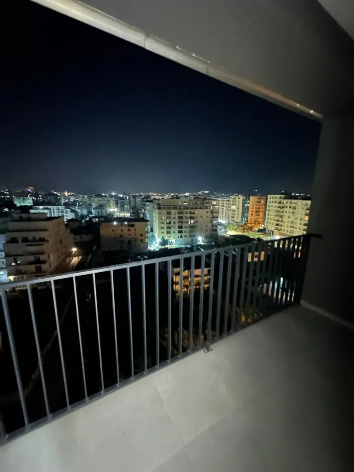 Tirane, jepet me qera apartament 1+1+Ballkon Kati 9, 70 m² 400 € (Astir)