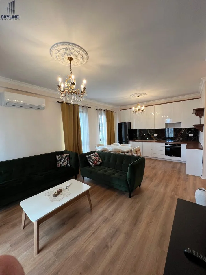 Tirane, jepet me qera apartament 2+1 Kati 3, 100 m² 800 € 