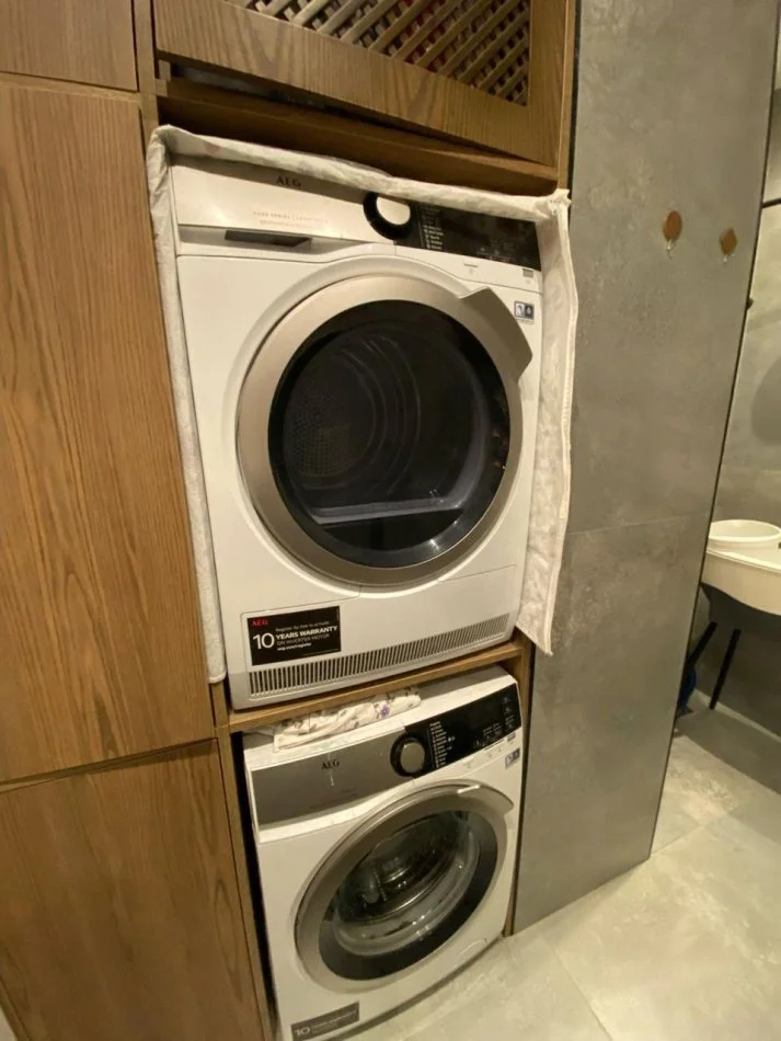 Tirane, jepet me qera apartament 2+1+Ballkon Kati 5, 102 m² 750 € (Kompleksi Kontakt)