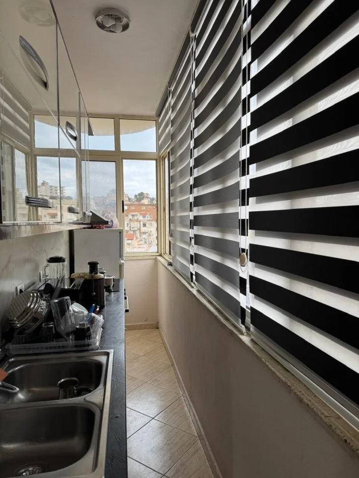 Durres, jepet me qera apartament 2+1+Aneks+Ballkon Kati 4, 100 m² 400 € (Qender, Durres)