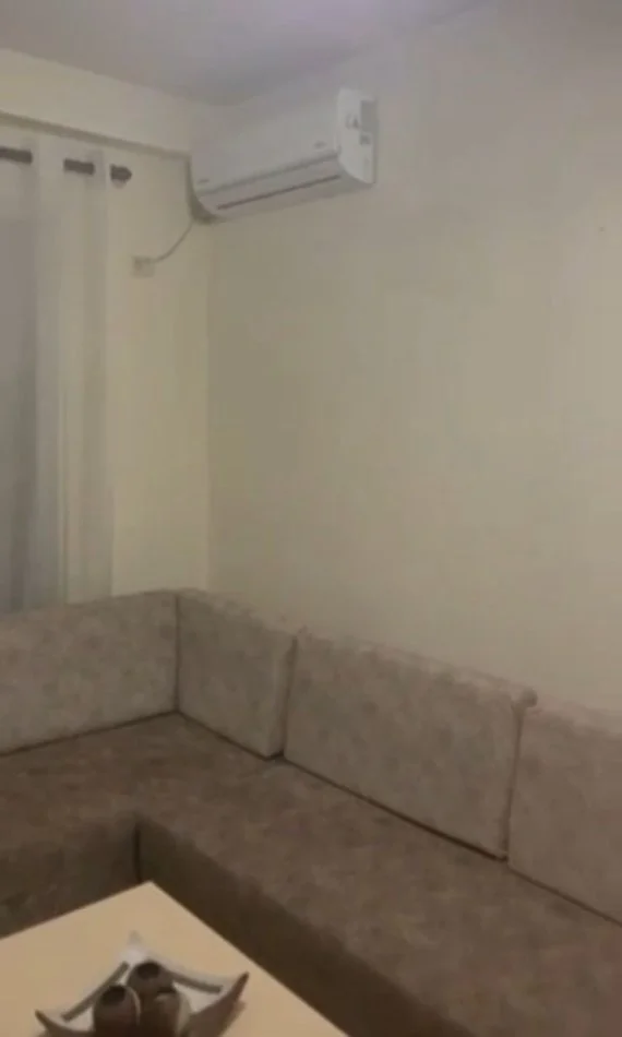 Tirane, jap me qera apartament 1+1+Ballkon Kati 2, 63 m² 400 € (Astir)