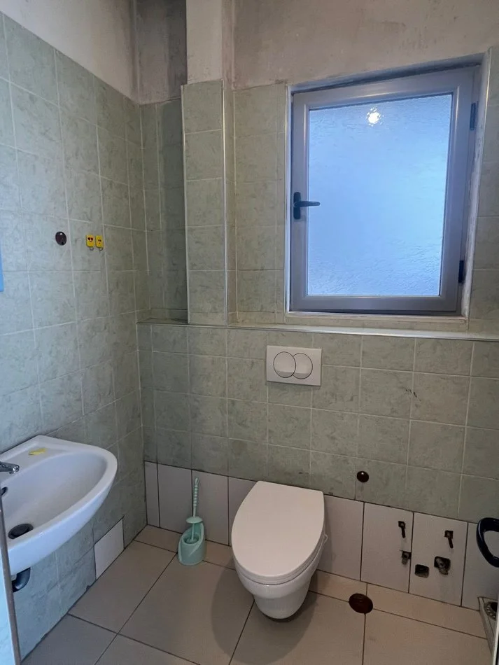 Tirane, jepet me qera garsonier 1+1 Kati 6, 30 m² 220 € (Rruga Mikel Maruli)