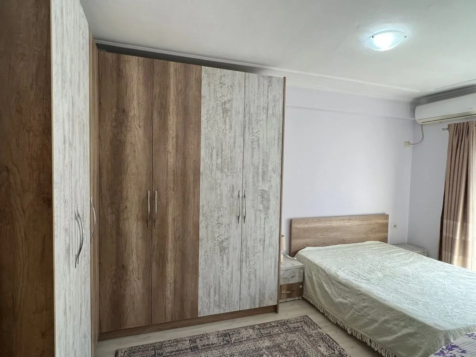 Tirane, jepet me qera apartament 2+1 Kati 7, 80 m² 490 € (Rruga Mikel Maruli)