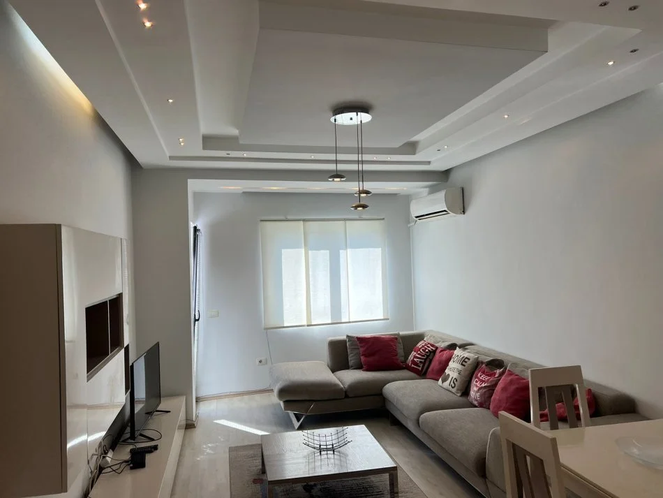 Tirane, jepet me qera apartament 2+1 Kati 7, 80 m² 490 € (Rruga Mikel Maruli)