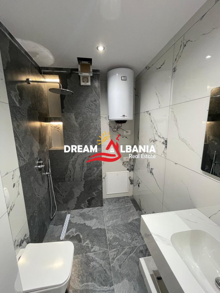 Tirane, shitet apartament 1+1 , 49 m² 98.000 € 