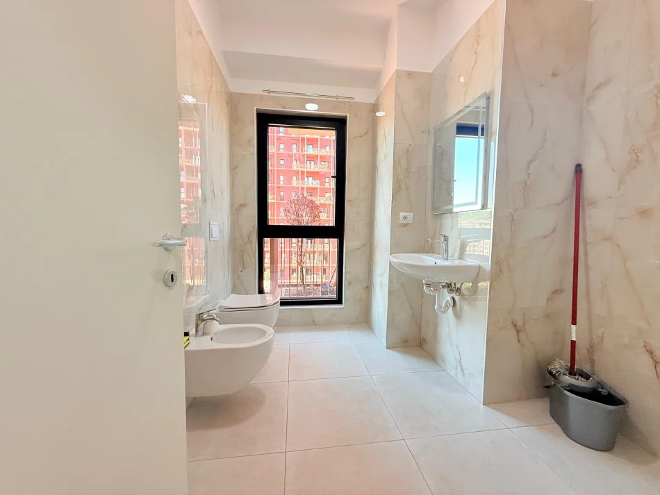 jepet me qera apartament 2+1+Ballkon Kati 4, 110 m² 1.000 €