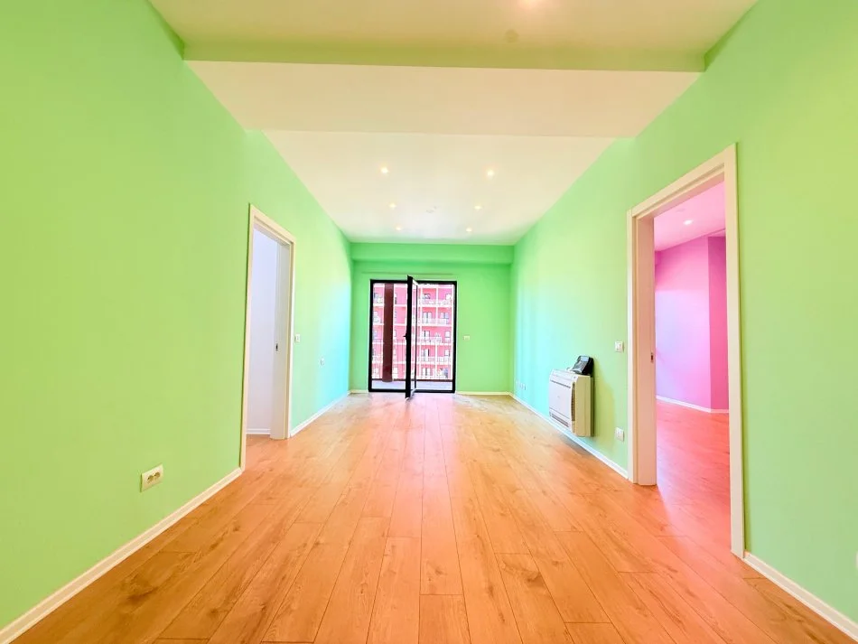 Tirane, jepet me qera ambjent biznesi Kati 7, 110 m² 1.000 € (Garden Building)