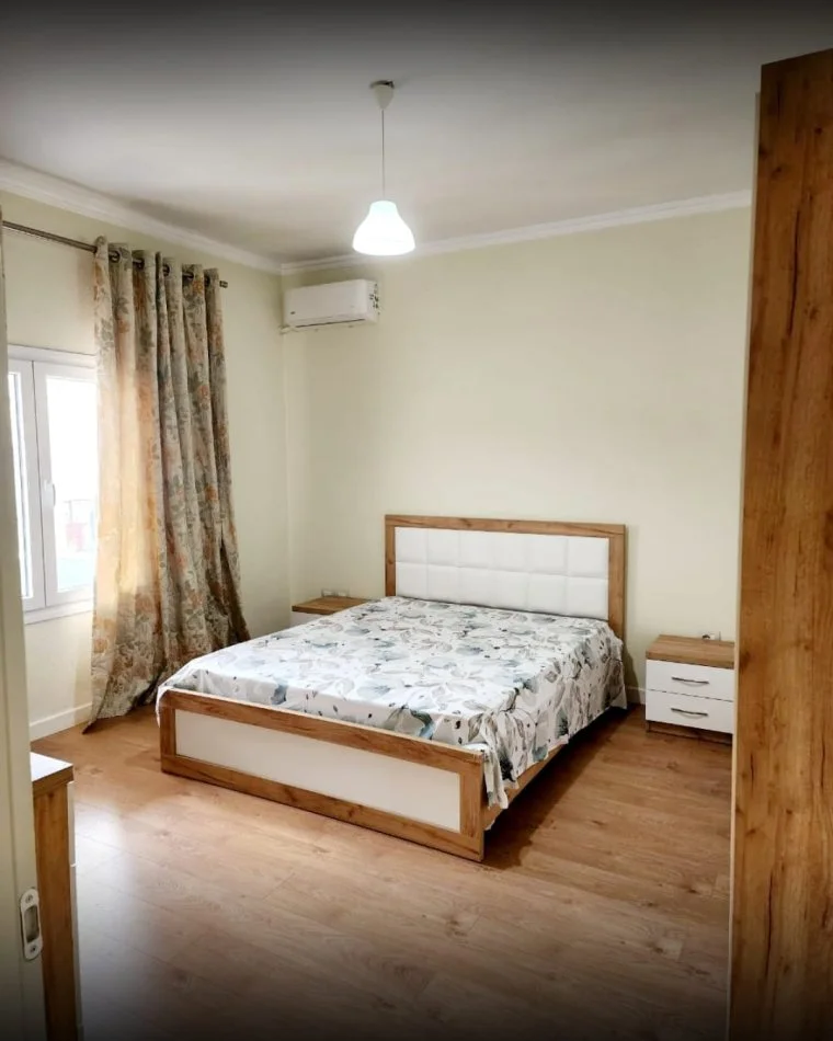 Tirane, jepet me qera Vile 2 Katshe Kati 2, 300 m² 1.500 € (Selite)