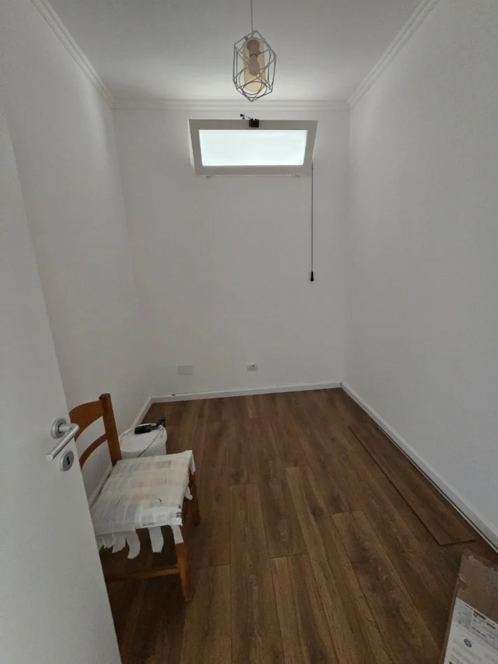 Durres Plazh, shitet apartament 2+1 Kati 1, 65 m² 76.000 € (Plazh)