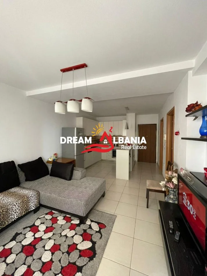 Tirane, shitet apartament 1+1+Ballkon Kati 4, 64 m² 105.000 € (Ne Yzberisht )