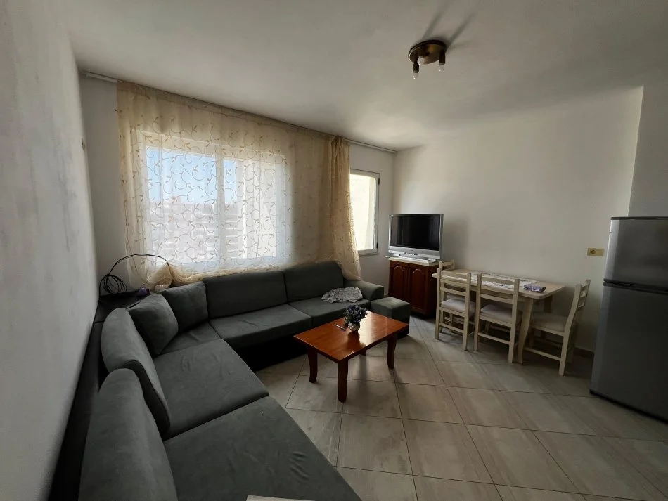Tirane, jepet me qera apartament 2+1 Kati 8, 78 m² 350 € (Astir)