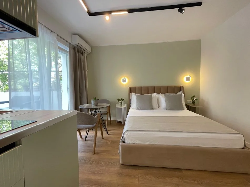 Tirane, Shiten 2 Garsoniere me Verande, Kati 2, 170.000 € (Brryli) Mundesi shume e mire investimi!