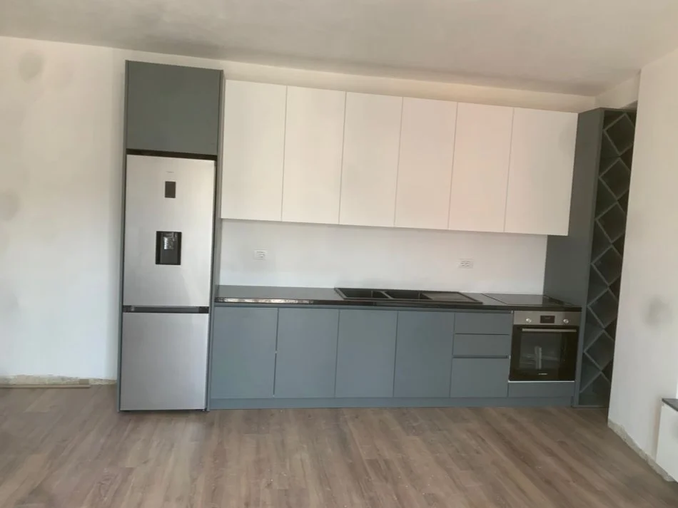 Tirane, jepet me qera apartament 1+1 Kati 8, 68 m² 550 € (Astir , Kompleksi Jolla)