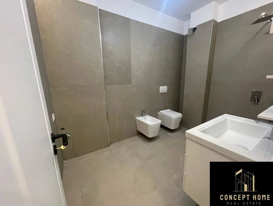 Tirane, shitet apartament 2+1 Kati 4, 130 m² 170.000 € (Fresk, prane "Bosfor Bar")